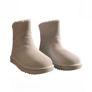 UGG Women's Winter Boots - Cream
